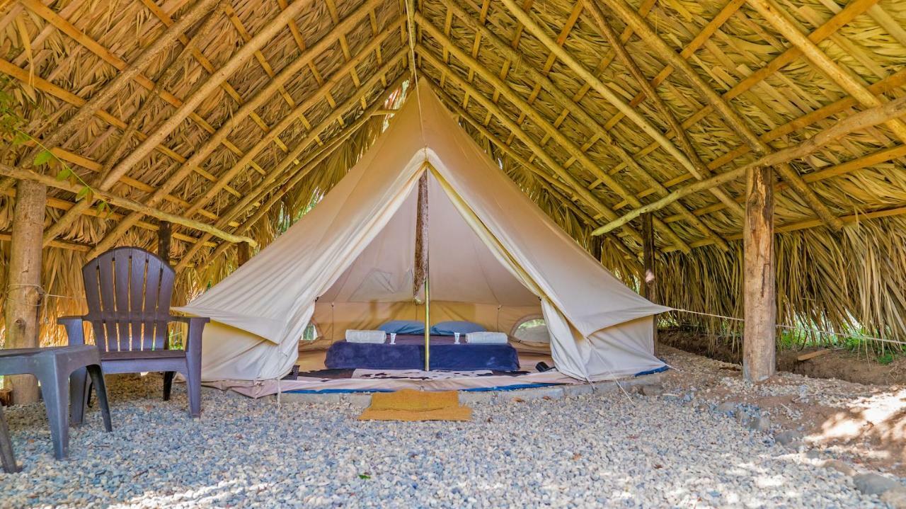 Villas Del Lago Lake Resort And Campground Yaque Arriba Exteriör bild